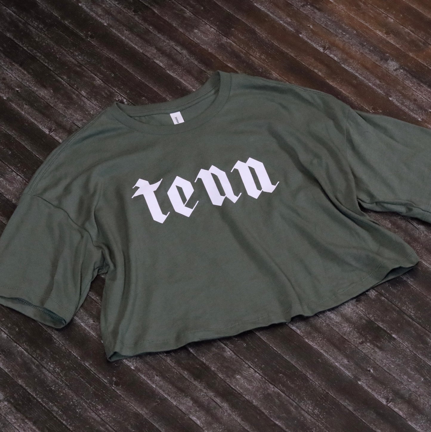 Tenn boxy crop
